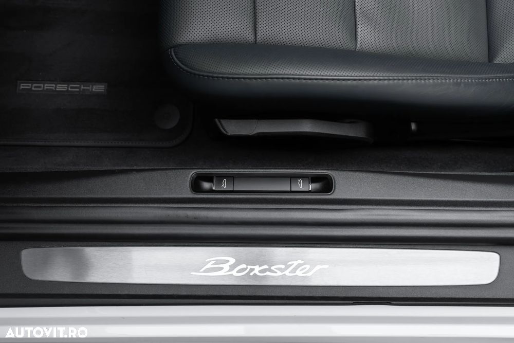 Porsche Boxster 718 PDK - 12