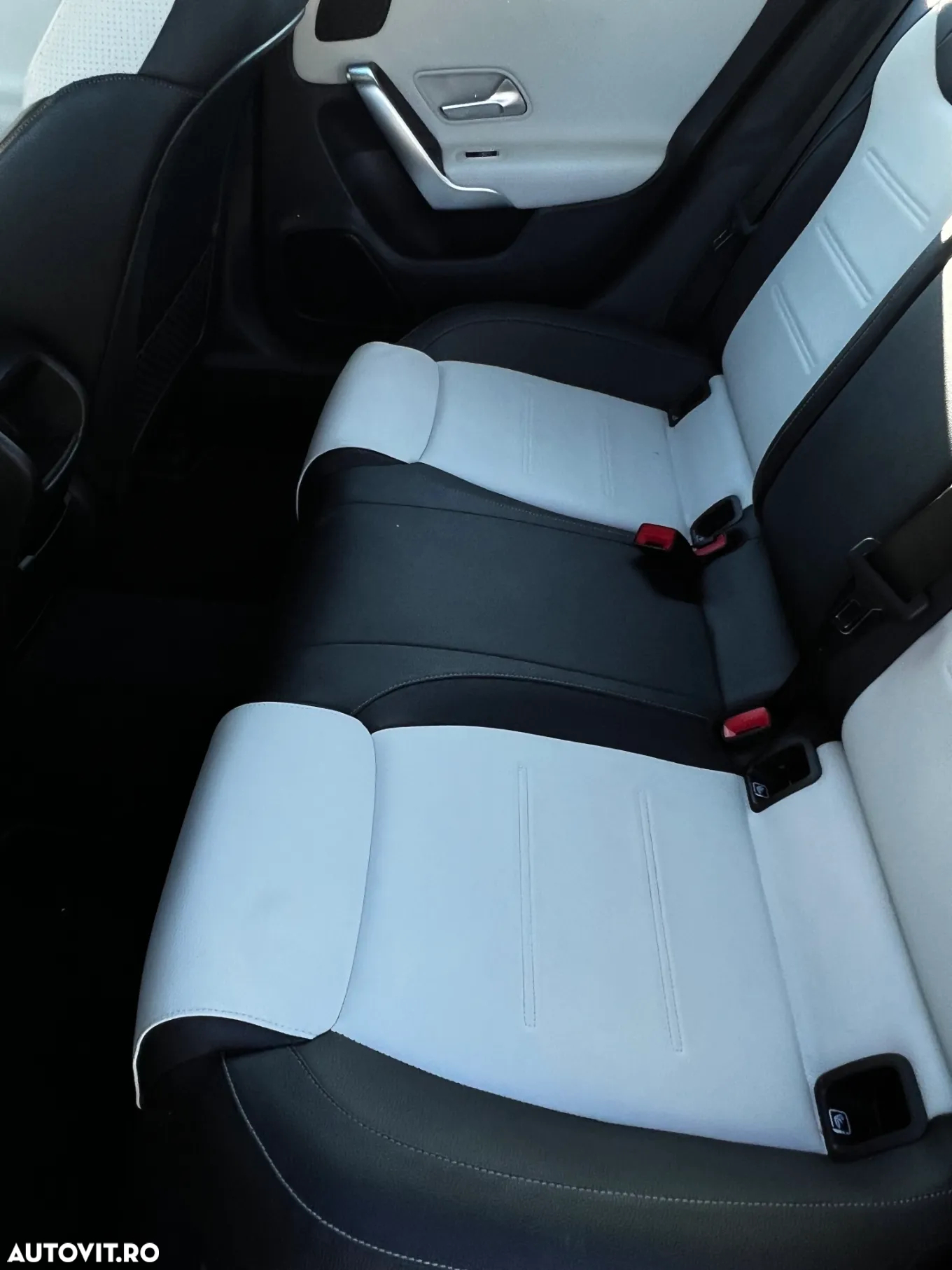 Mercedes-Benz CLA 220 7G-DCT AMG Line - 9