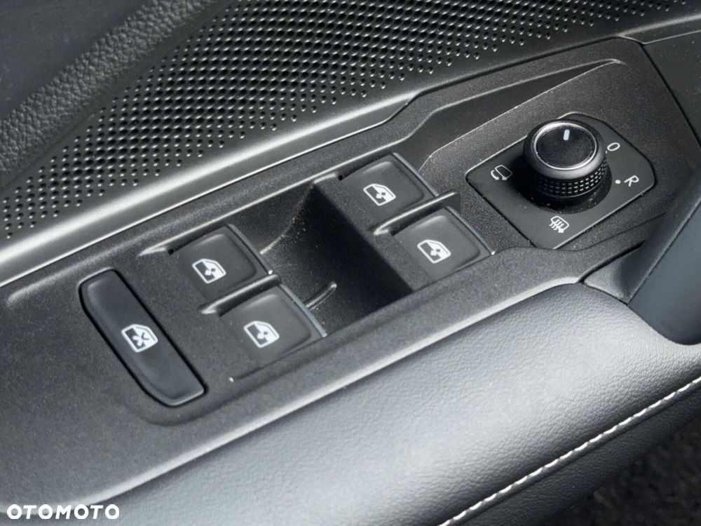 Volkswagen Tiguan - 31
