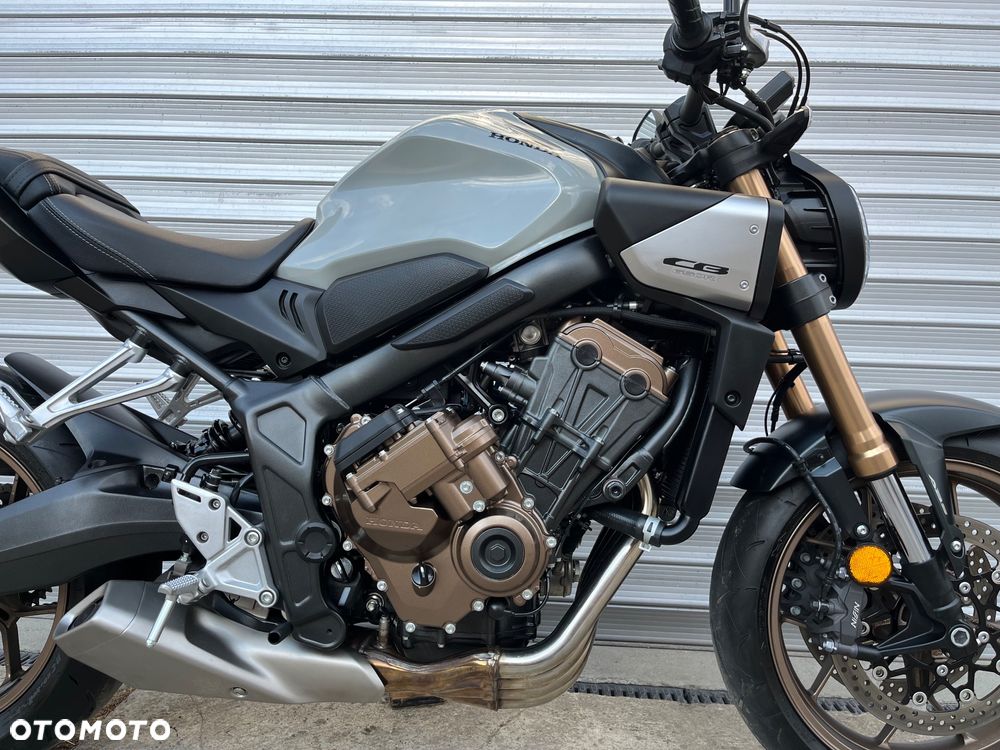 Honda CB - 19