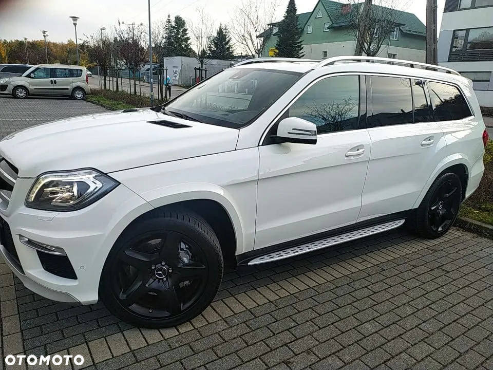 Mercedes-Benz GL 63 AMG - 11