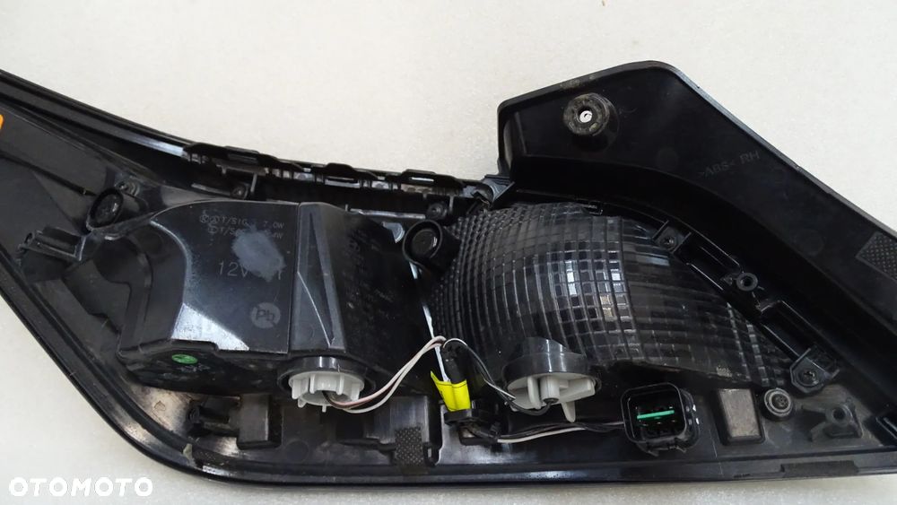 HYUNDAI KONA I lift - lampa tylna prawa - 6