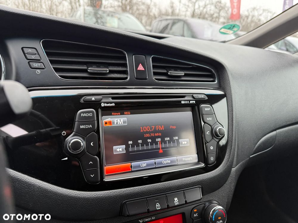 Kia Ceed 1.6 GDI ISG Spirit - 19