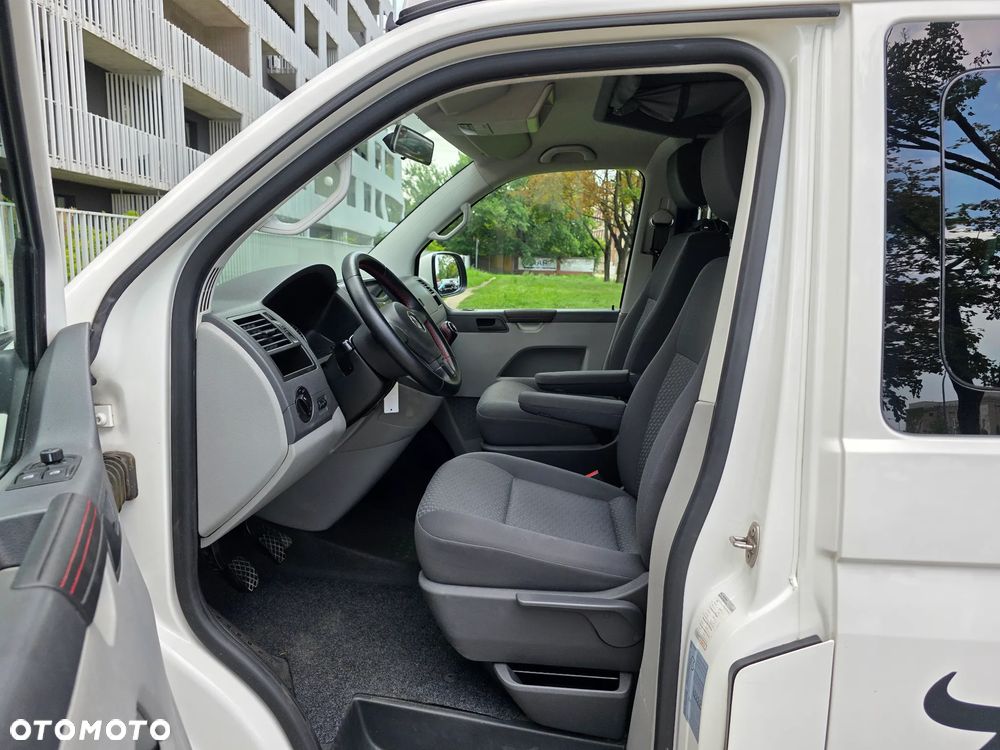 Volkswagen Transporter - 4