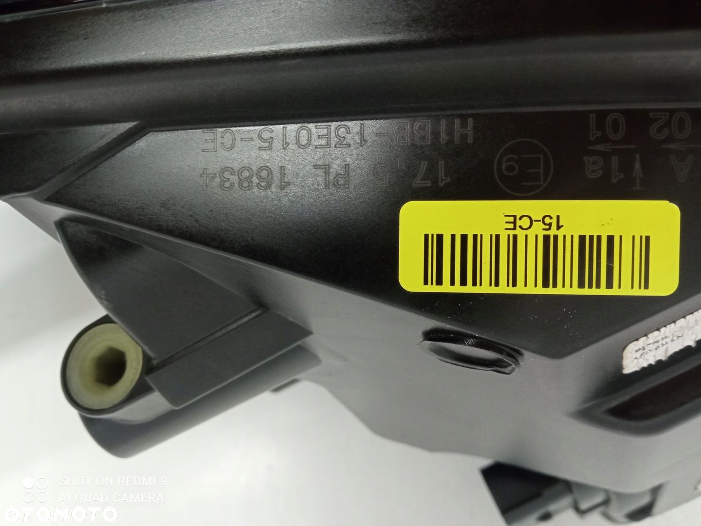 LAMPA LEWA FULL LED FIESTA MK8 ST CZARNA H1BB-13E015-CE - 10