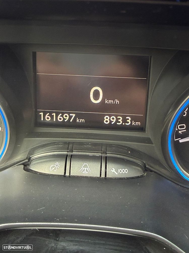 Peugeot 2008 - 9