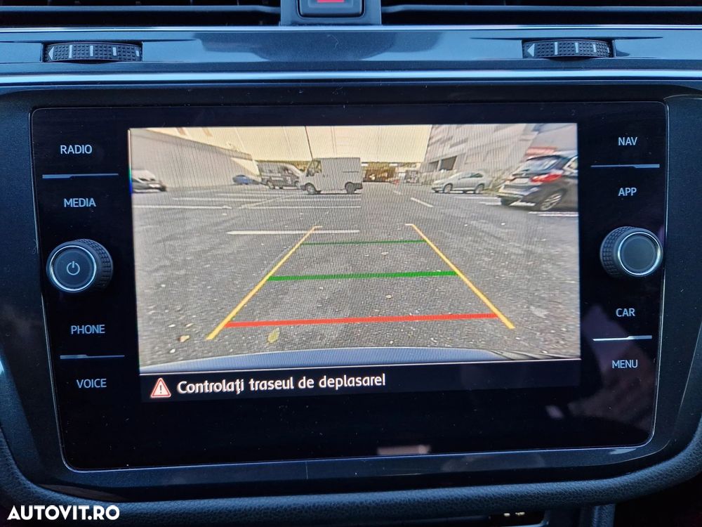 Volkswagen Tiguan - 34