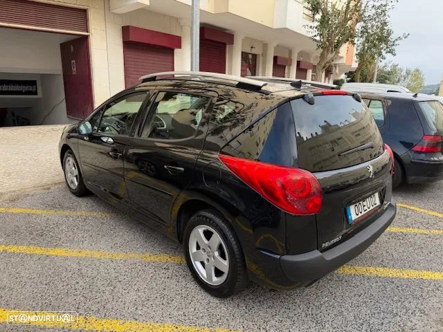 Peugeot 207 SW 1.4 Trendy - 12