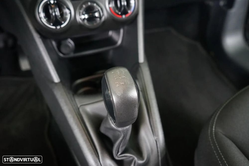 Peugeot 208 1.2 PureTech Allure - 28