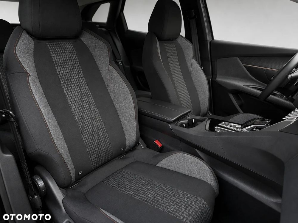 Peugeot 3008 1.2 PureTech Active Pack S&S EAT8 - 13