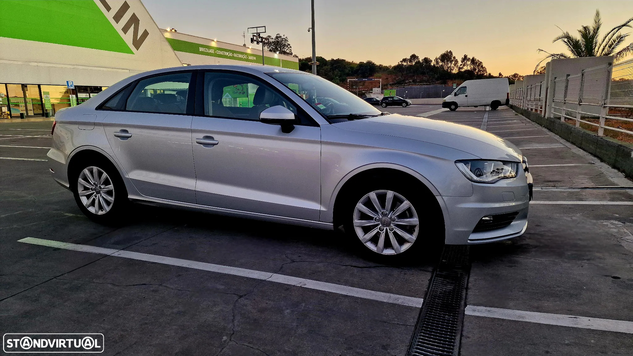 Audi A3 Limousine 1.6 TDI Attraction S tronic - 2