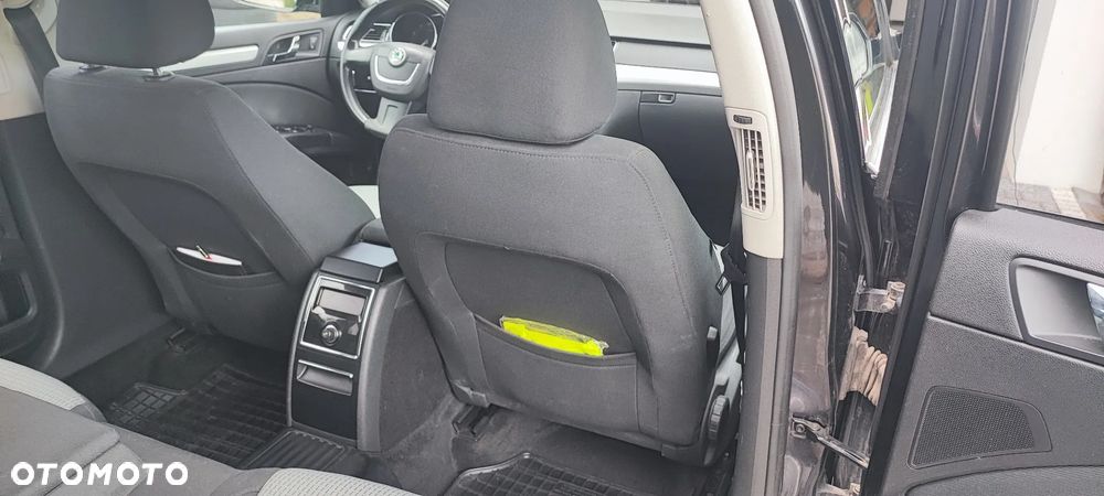 Skoda Superb 1.8 TSI Ambition DSG - 16