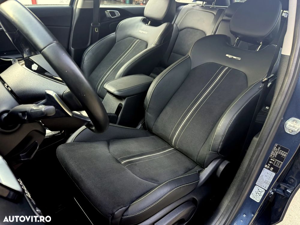 Kia Ceed 1.6 DSL 7DCT HP GT Line - 11