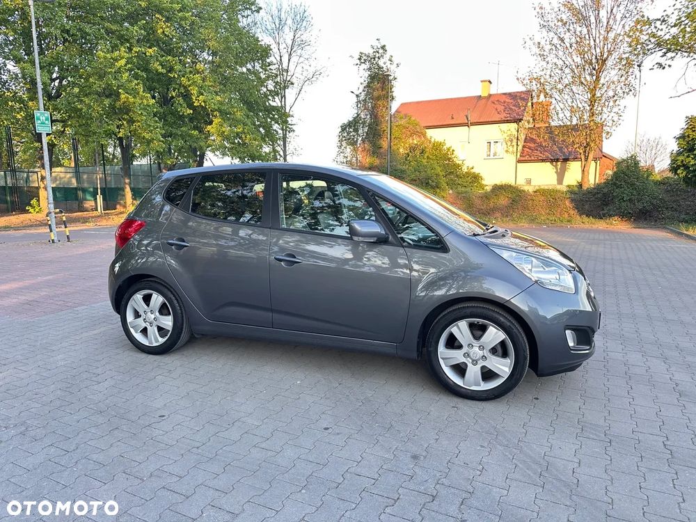 Kia Venga 1.6 CVVT Automatik Dream-Team Edition - 4
