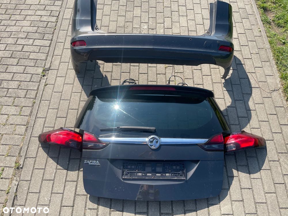 Opel Zafira C LAMPA lewa prawa klapa zderzak KOMPLET TYŁ tylna tylny PDC Z190 - 1
