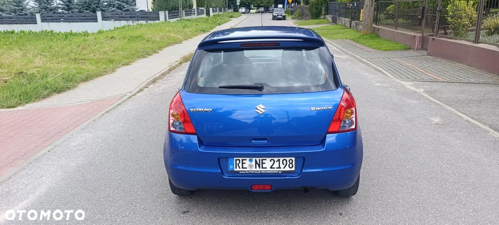 Suzuki Swift 1.3 Club - 5