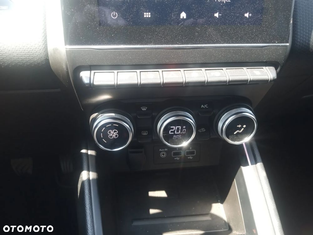Renault Clio TCe 100 BUSINESS EDITION - 17