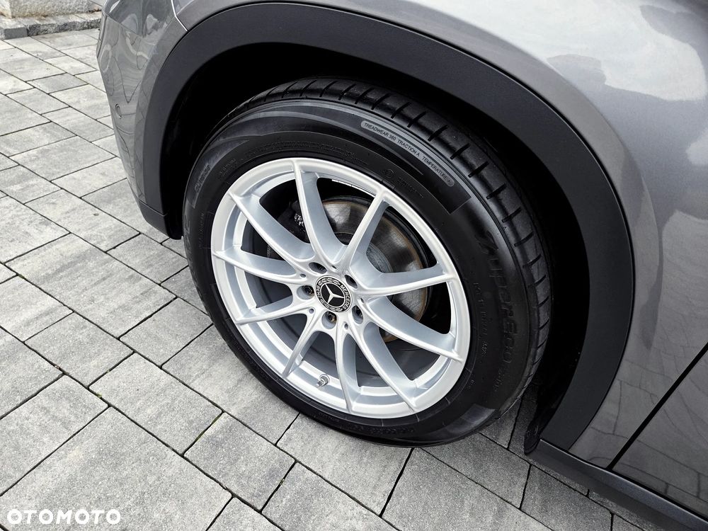 Mercedes-Benz GLA 200 - 14