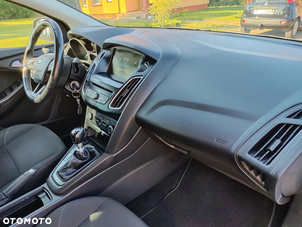 Ford Focus - 19