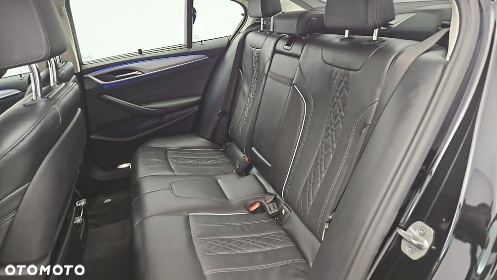 BMW Seria 5 - 22