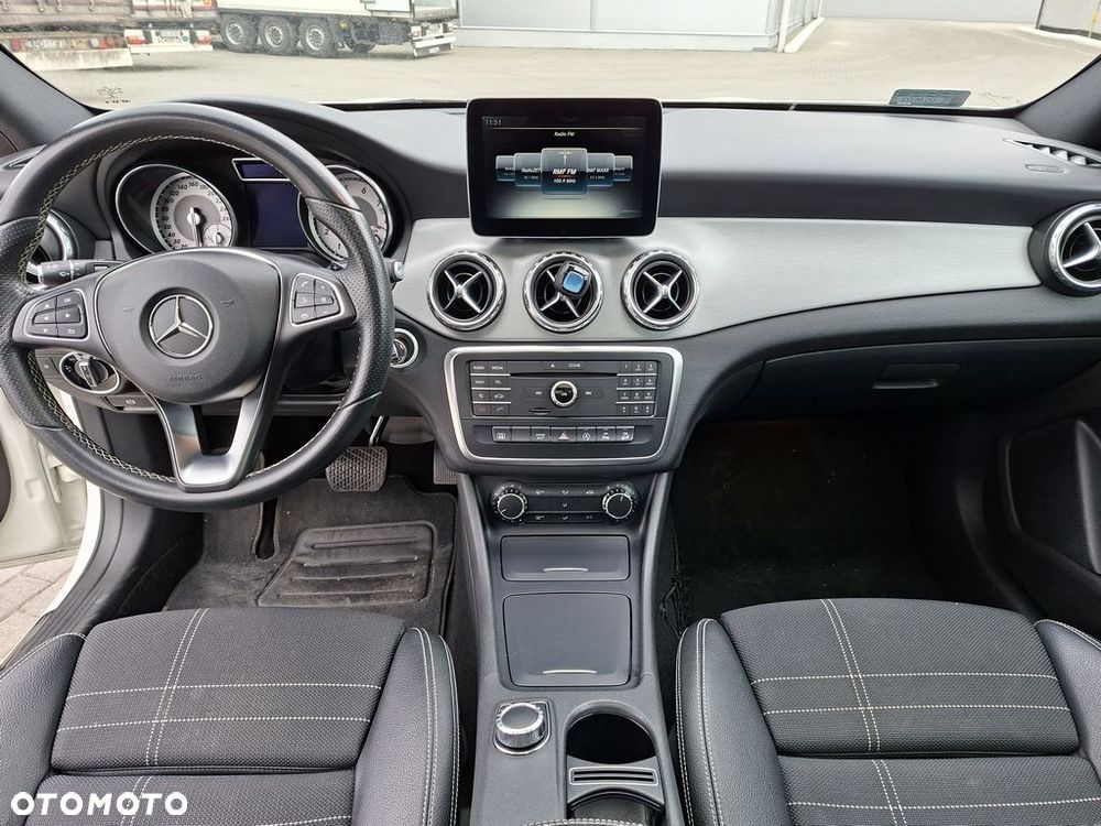 Mercedes-Benz GLA 250 4-Matic - 26
