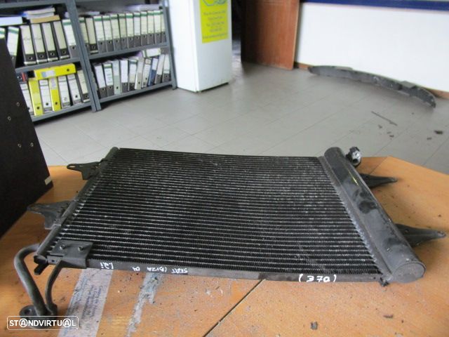 Radiador AC 6Q0820411H SEAT IBIZA 2004 1.2I USADO SEAT LEON 2006 1.9TDI USADO - 2