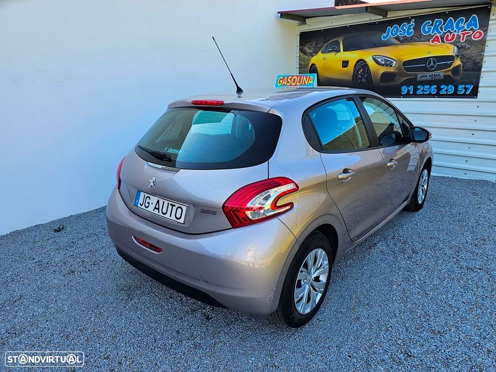 Peugeot 208 82 VTI Active - 3