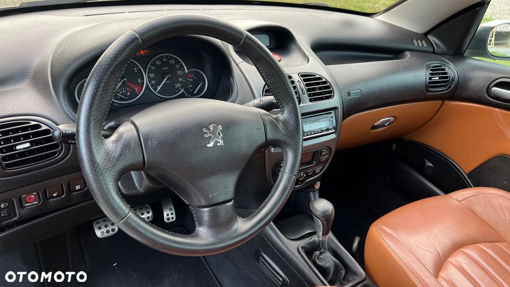 Peugeot 206 CC 135 Roland Garros - 14