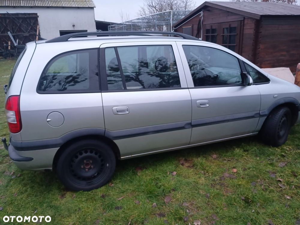 Opel Zafira 1.8 16V Elegance - 3