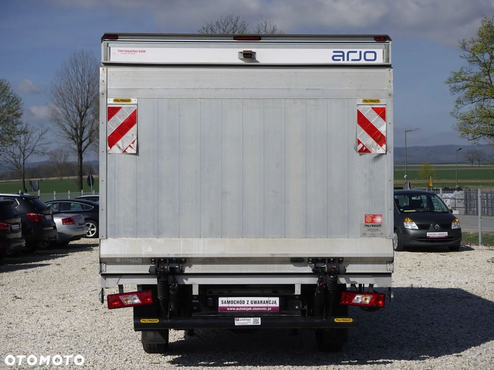 Ford Transit - Kontener z windą - 6