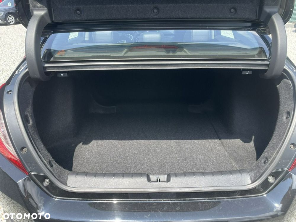 Honda Civic 1.5 i-VTEC Turbo CVT Prestige - 38