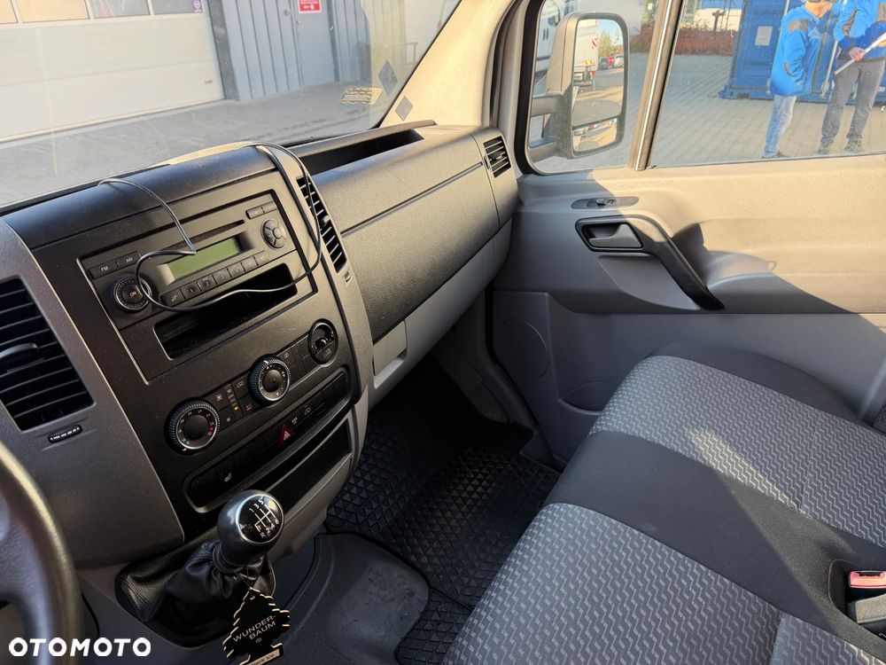 Volkswagen Crafter - 13