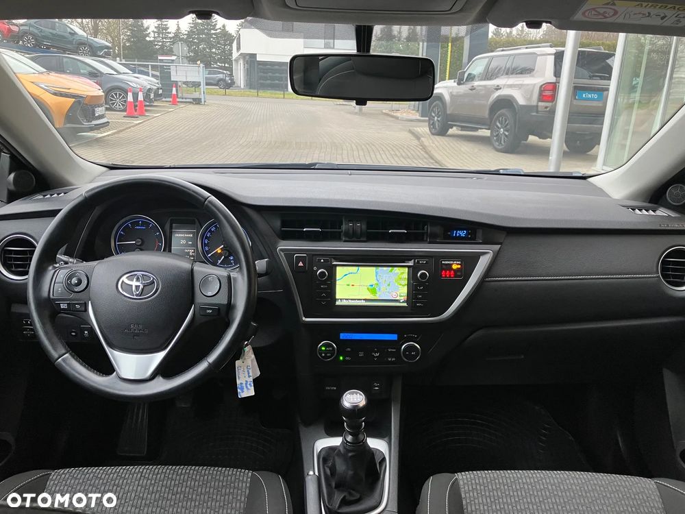 Toyota Auris 1.6 Premium - 15