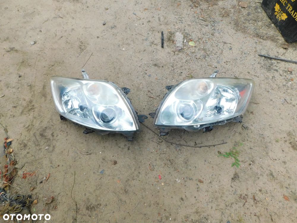 toyota auris lampa lewa UK WYSYŁKA - 2