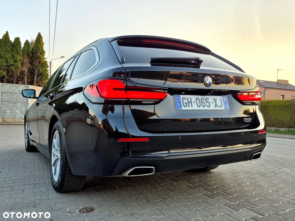 BMW Seria 5 518d Modern Line - 31