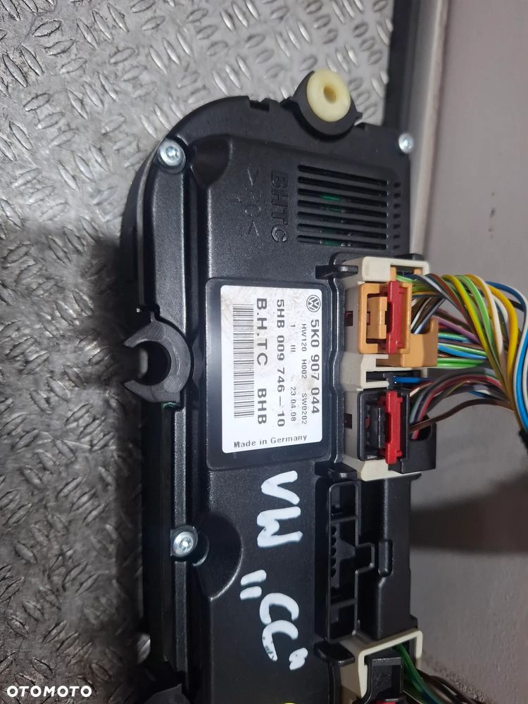 Panel klimatyzacji Volkswagen Passat CC 2009 rok nr 5K0907044 - 2