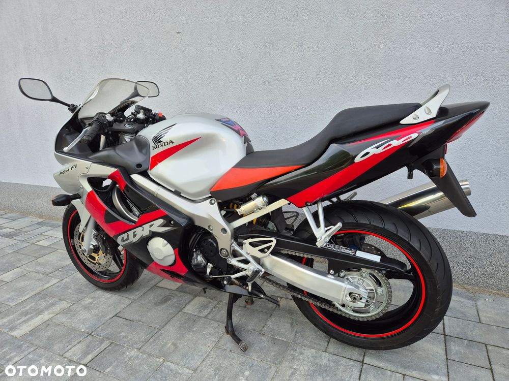 Honda CBR - 4
