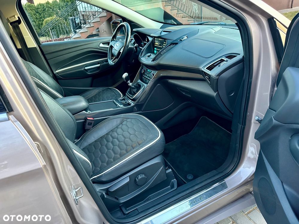 Ford Kuga 1.5 EcoBoost 2x4 Vignale - 19