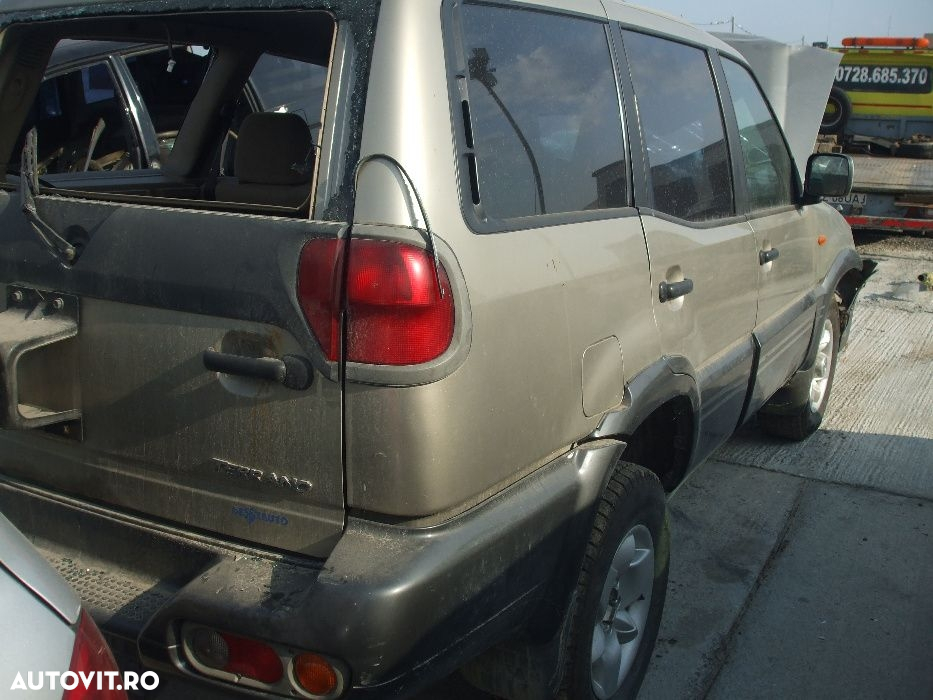 Dezmembrez nissan terrano 2004 3.0d automat au manual - 4