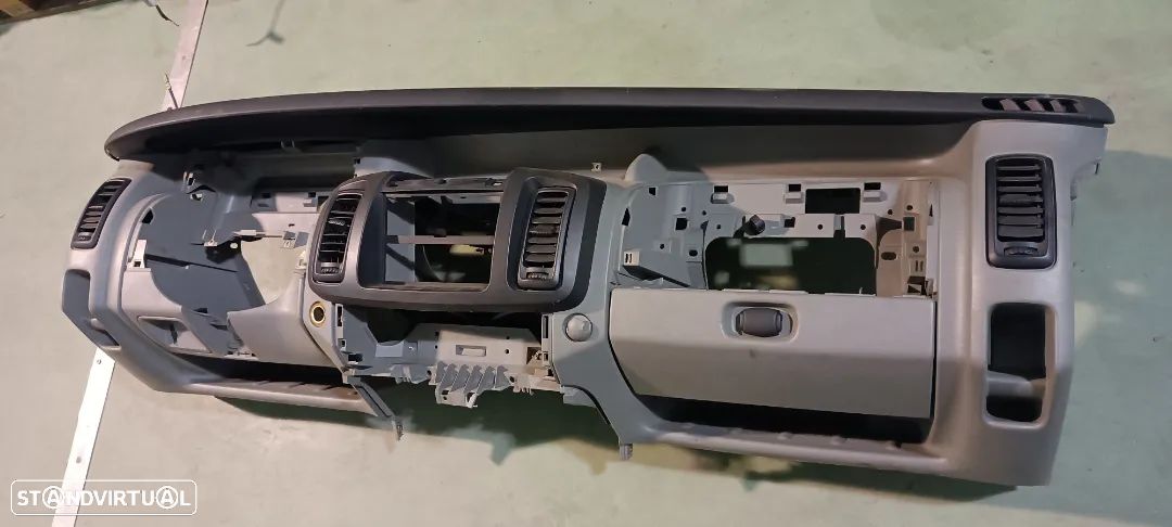 TABLIER COM PORTA LUVAS RENAULT TRAFIC II / OPEL VIVARO - 1