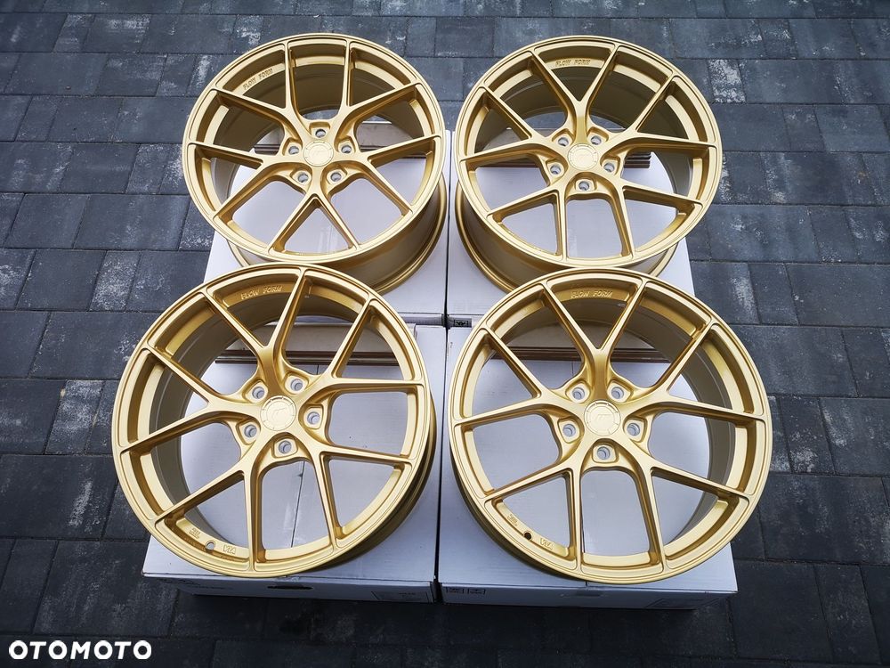 Nowy Felgi - 5 680 PLN - Otomoto.pl