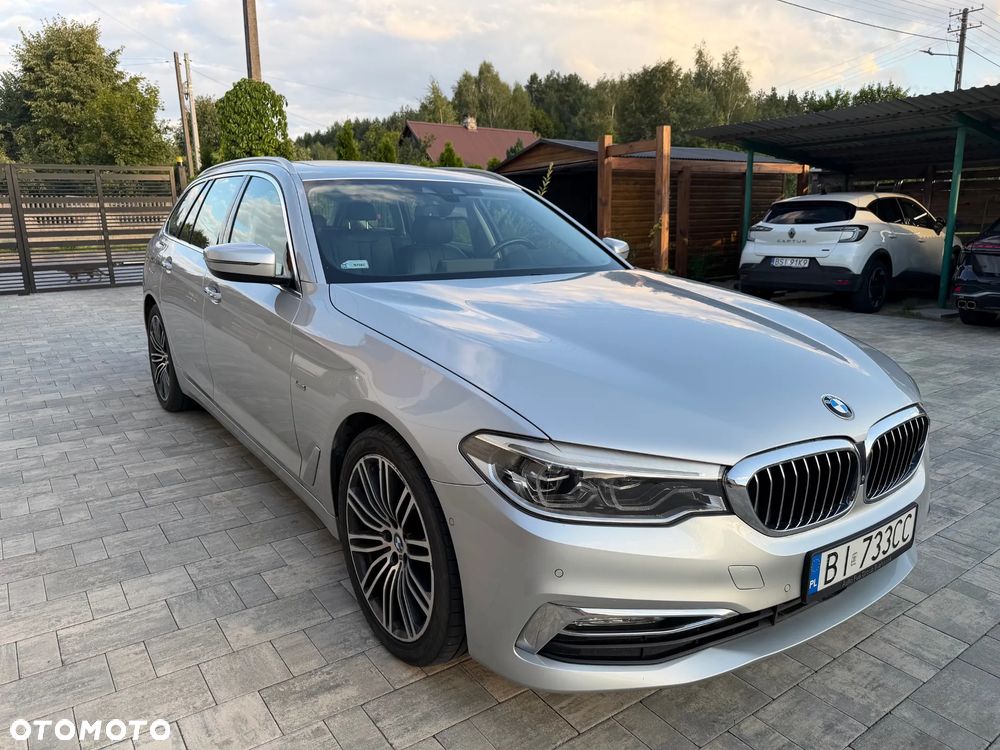 BMW Seria 5 530d xDrive Luxury Line - 1