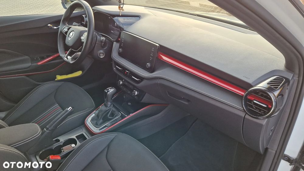 Skoda Fabia 1.0 TSI Monte Carlo DSG - 33