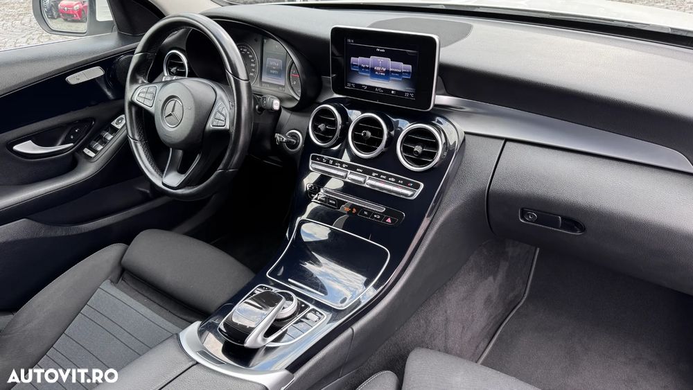 Mercedes-Benz C - 6