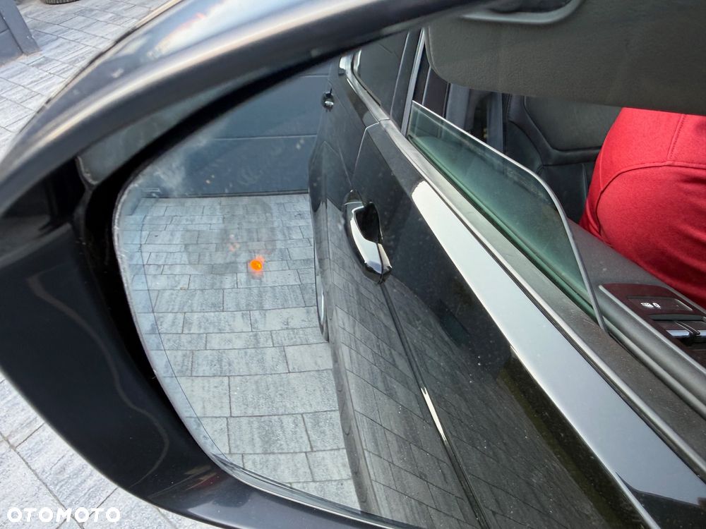 Land Rover Discovery - 25