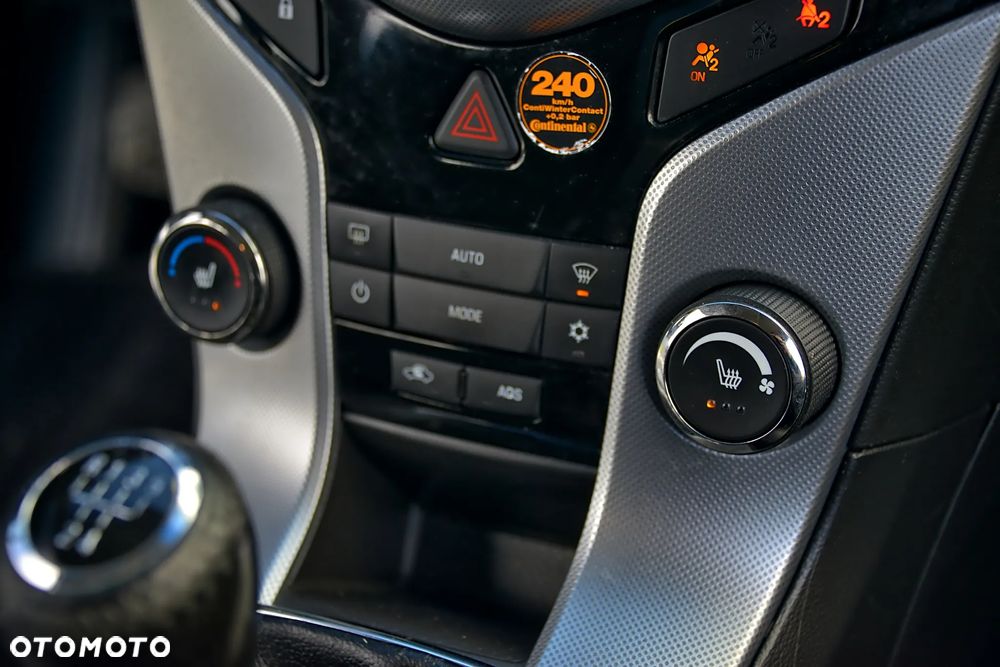Chevrolet Cruze - 29