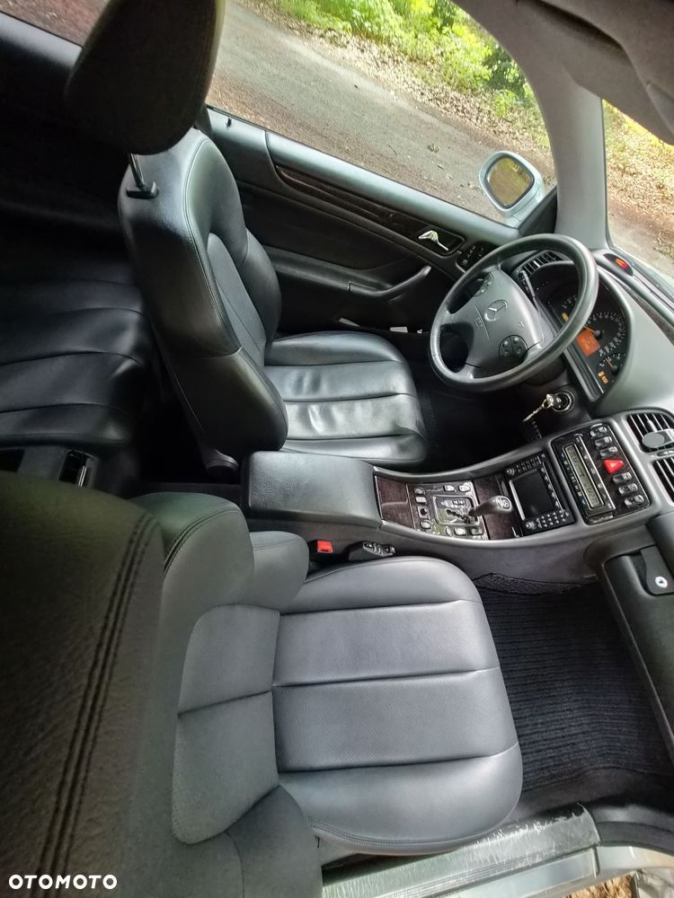 Mercedes-Benz CLK - 23