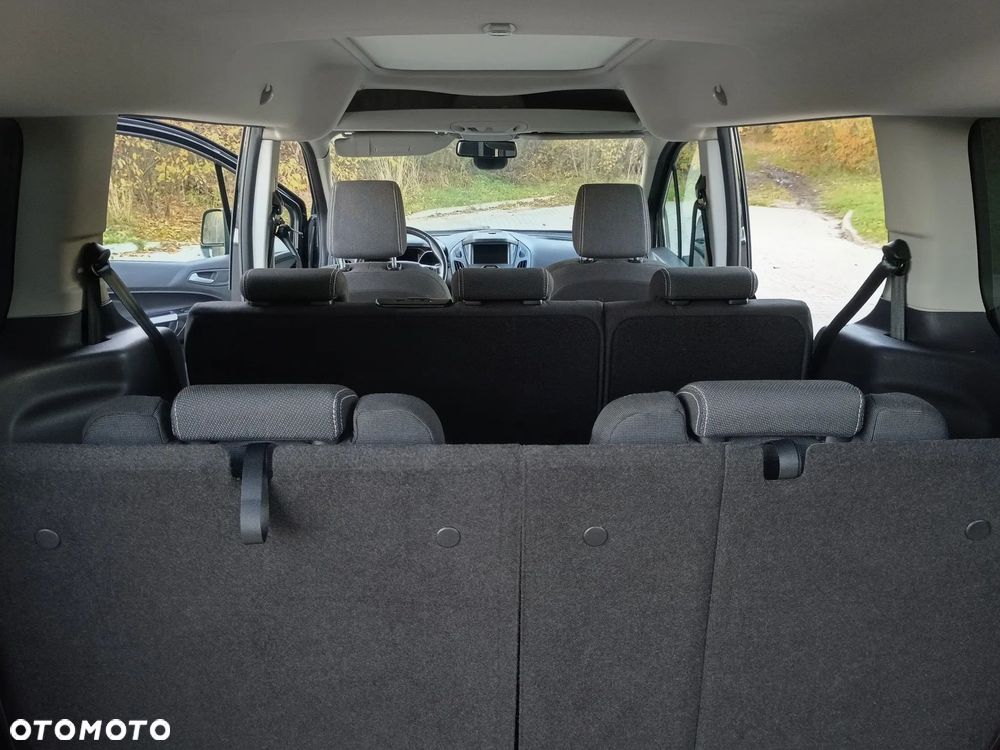 Ford Tourneo Connect Grand - 27