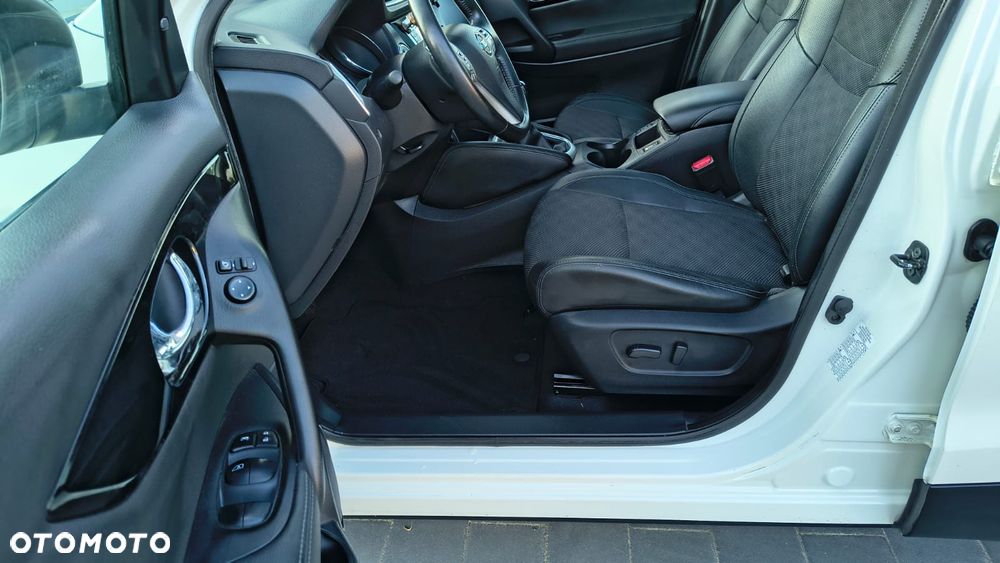 Nissan Qashqai - 14