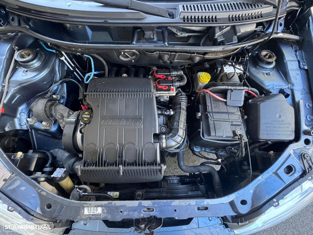 Fiat Punto 1.2 16V ELX - 10